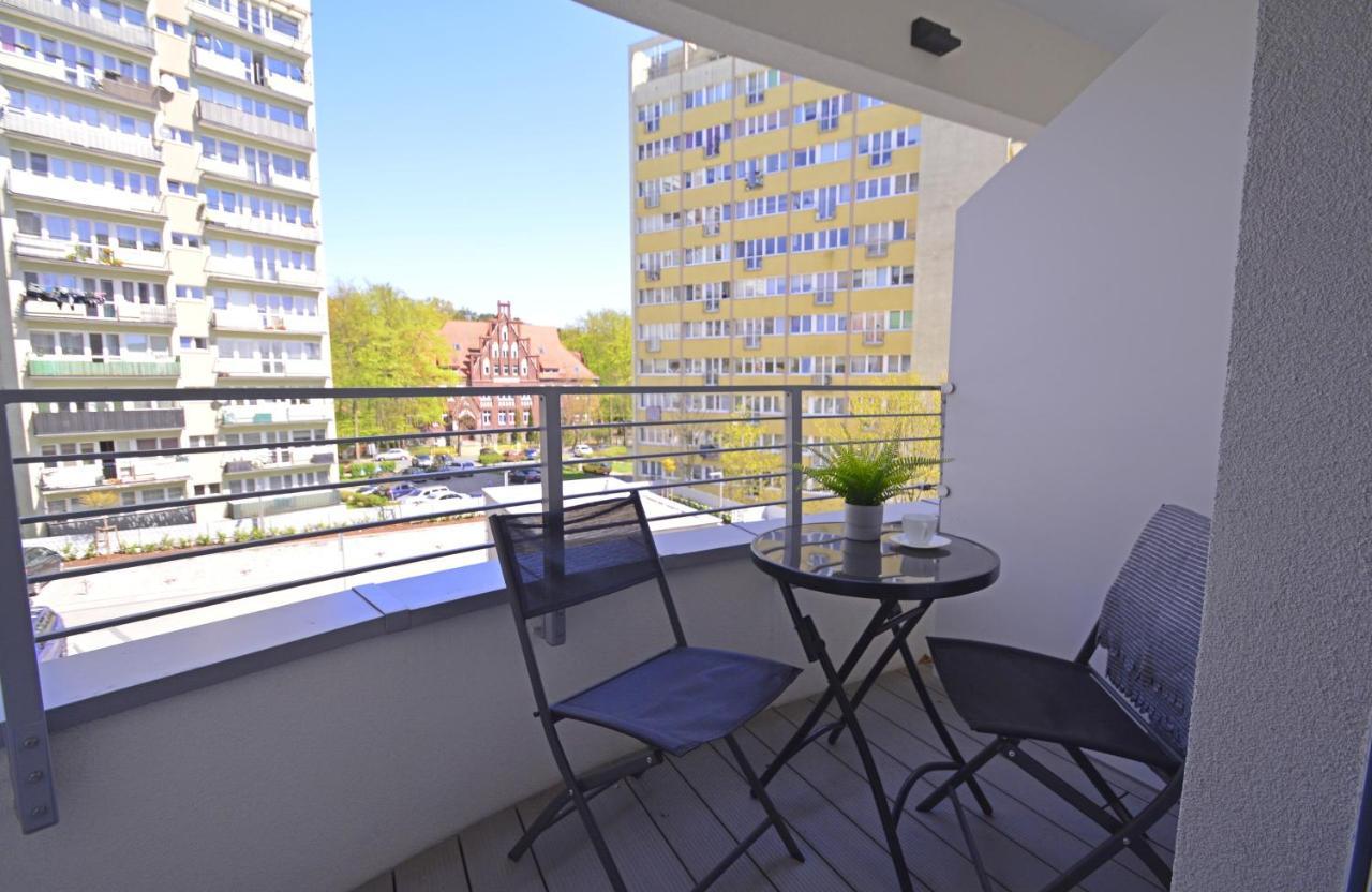 Apartamenty Bryza - Osiedle Sun Towers 38-39, Parking W Garazu Swinoujscie Bagian luar foto